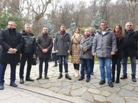 ГЕРБ в Пловдив поднесе цветя и се преклони пред Васил Левски