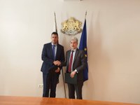 Кметът Иван Тотев и министър Нено Димов подписаха договор за подобряване качеството на въздуха в Пловдив