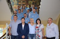 Кметът Иван Тотев посрещна новия състав на баскетболния отбор „Академик бултекс 99″
