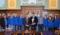 Кметът Иван Тотев посрещна в общината ВК „Марица“ с  новия шампионски трофей по волейбол 
