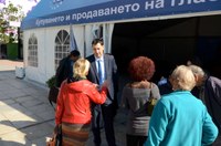 Предизборният пункт на ГЕРБ посреща граждани в центъра на Пловдив 